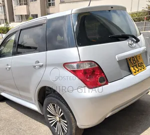 Toyota IST 2006 Silver