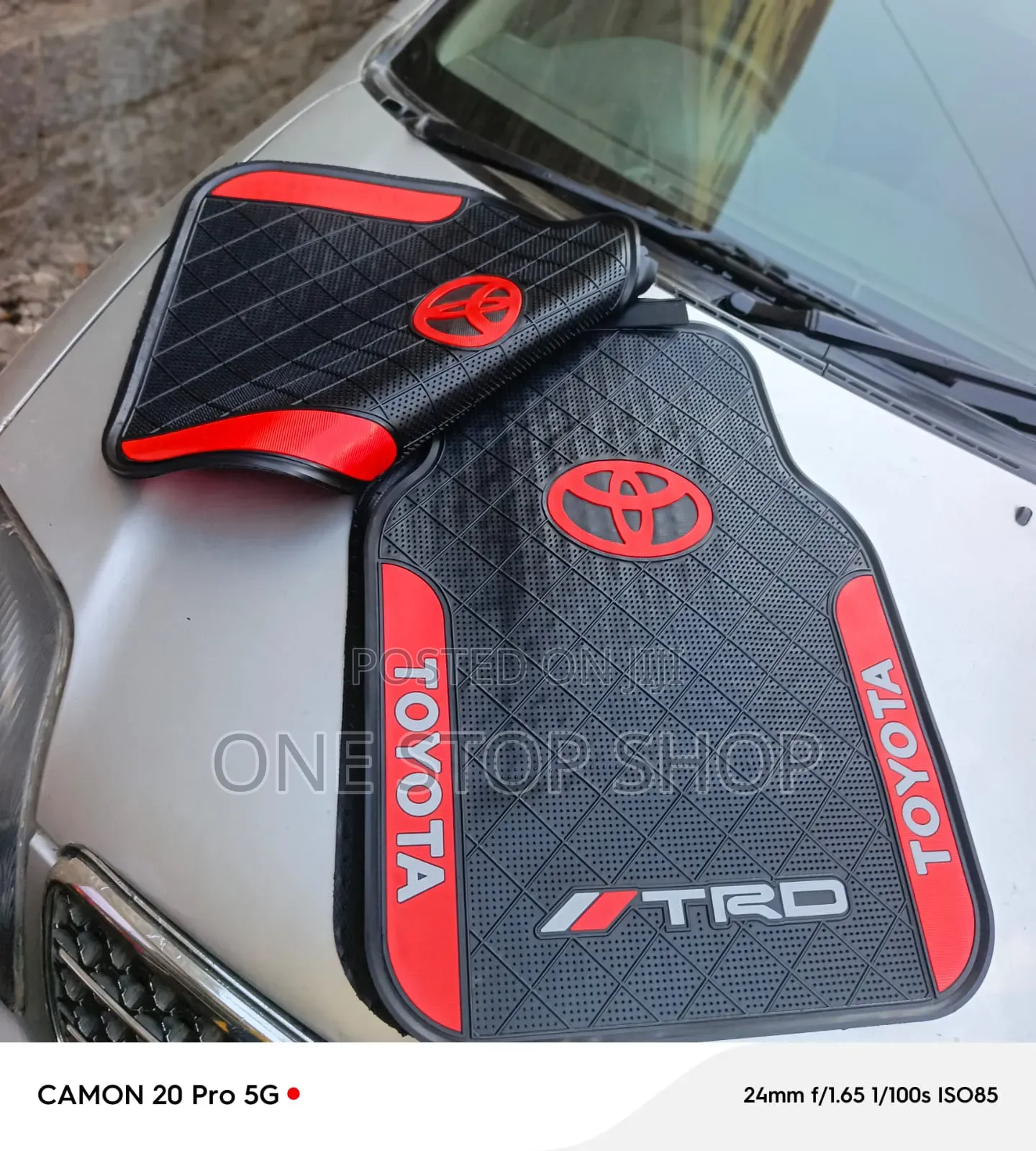 Antislip Diamond Pattern With Striking Red Borders Toyota Floor Mats