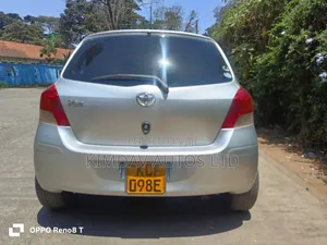 Toyota Vitz 2008 Silver