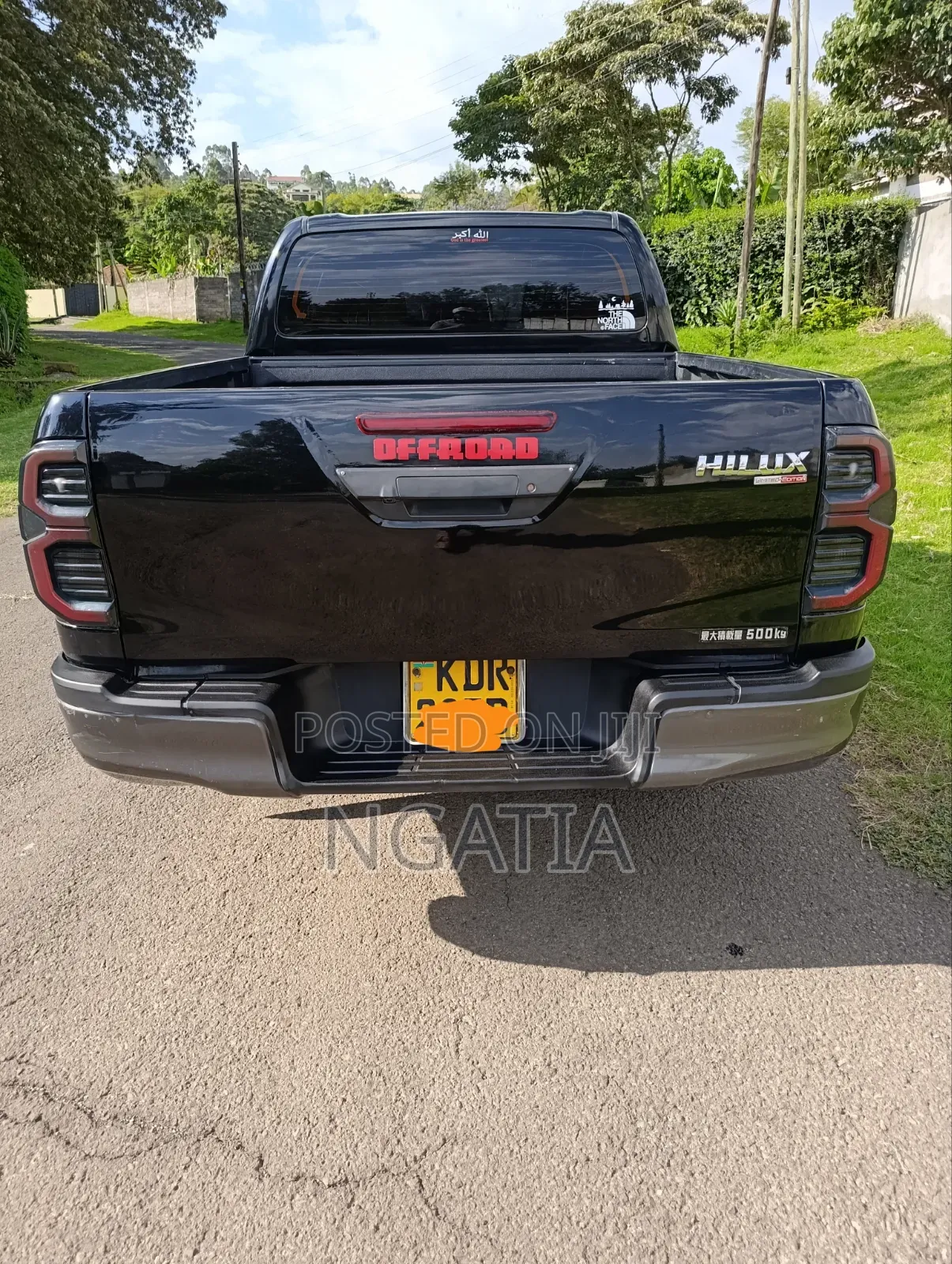 New Toyota Hilux 2019 Black