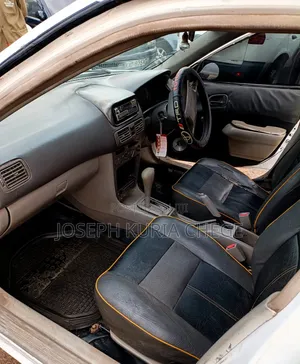 Toyota Corolla 1998 White