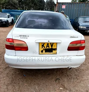 Toyota Corolla 1998 White