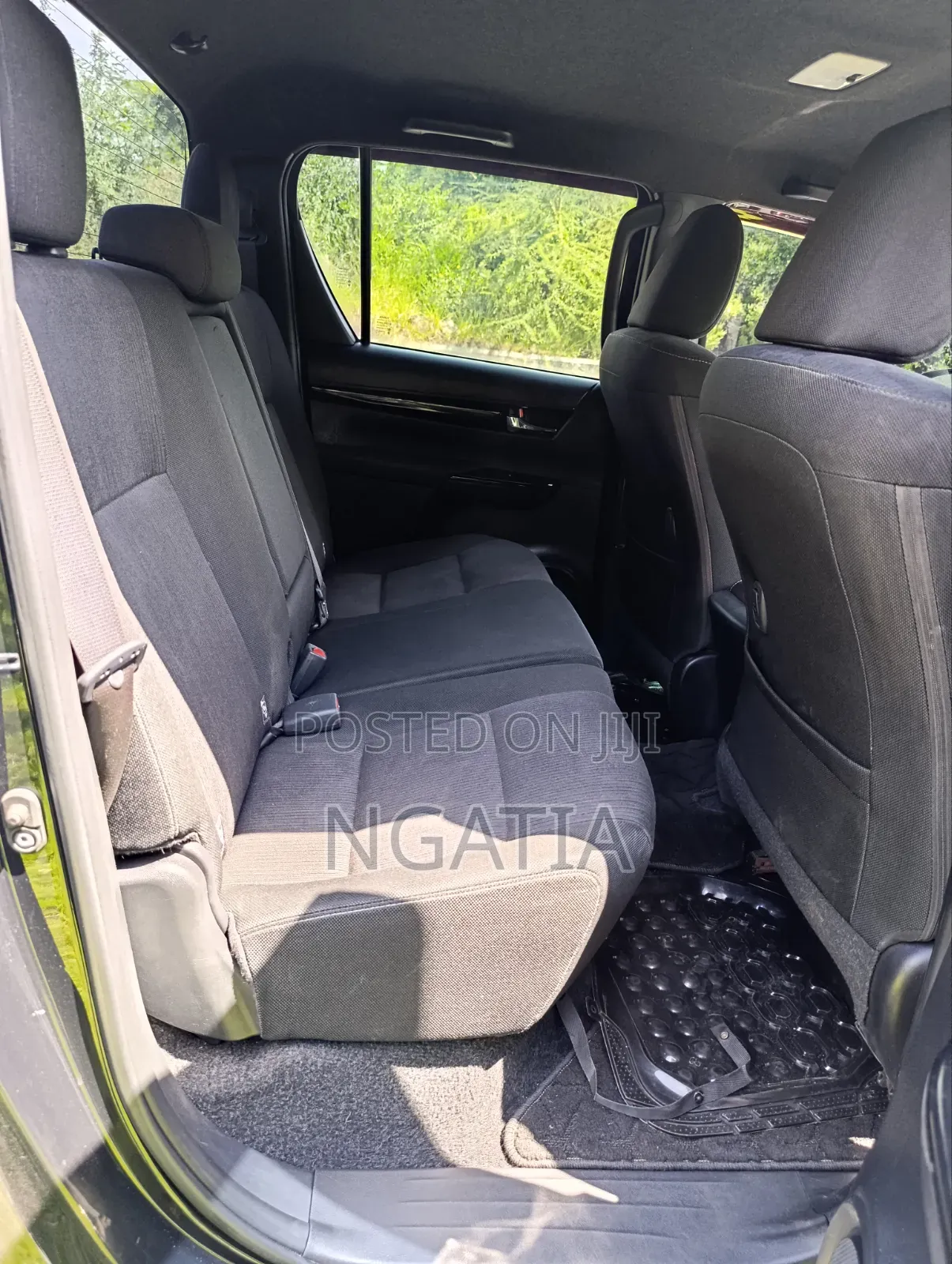 New Toyota Hilux 2019 Black