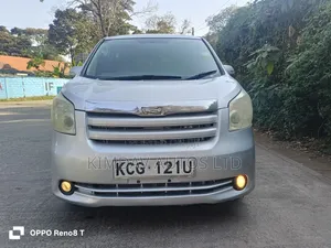 Toyota Noah 2008 Silver