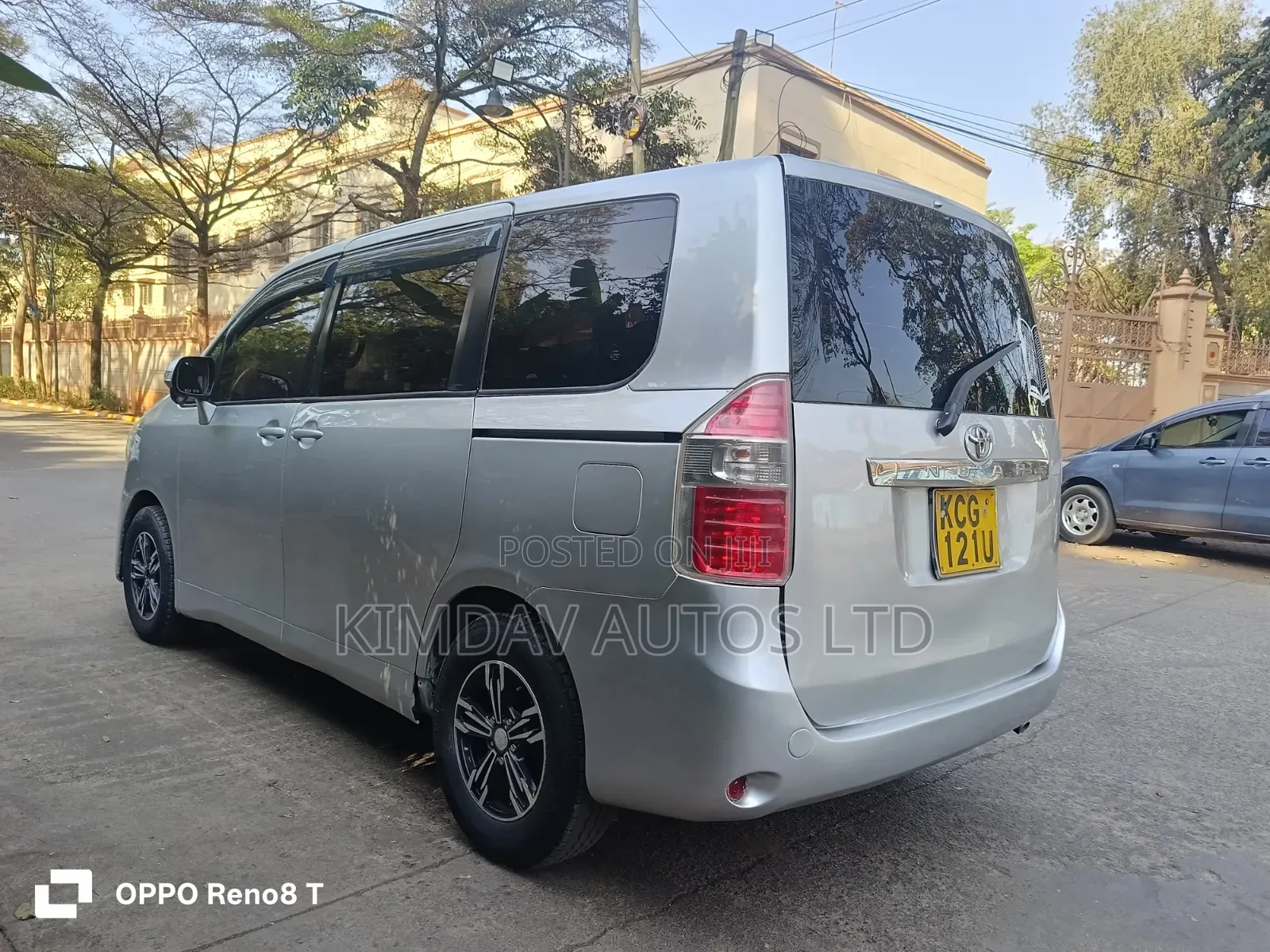 Toyota Noah 2008 Silver