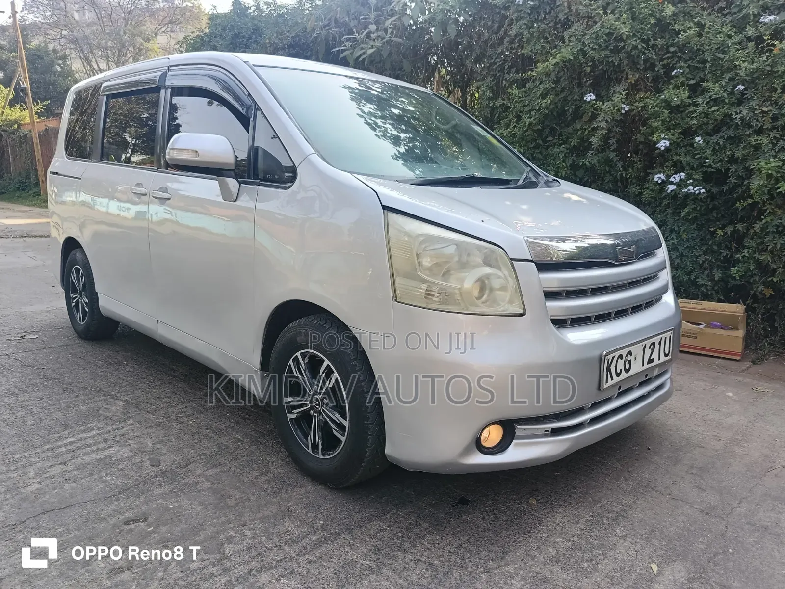 Toyota Noah 2008 Silver
