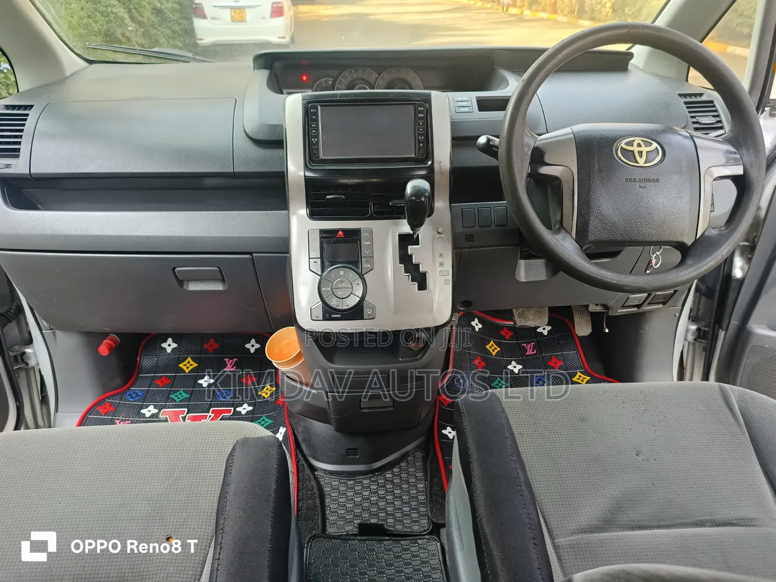 Toyota Noah 2008 Silver