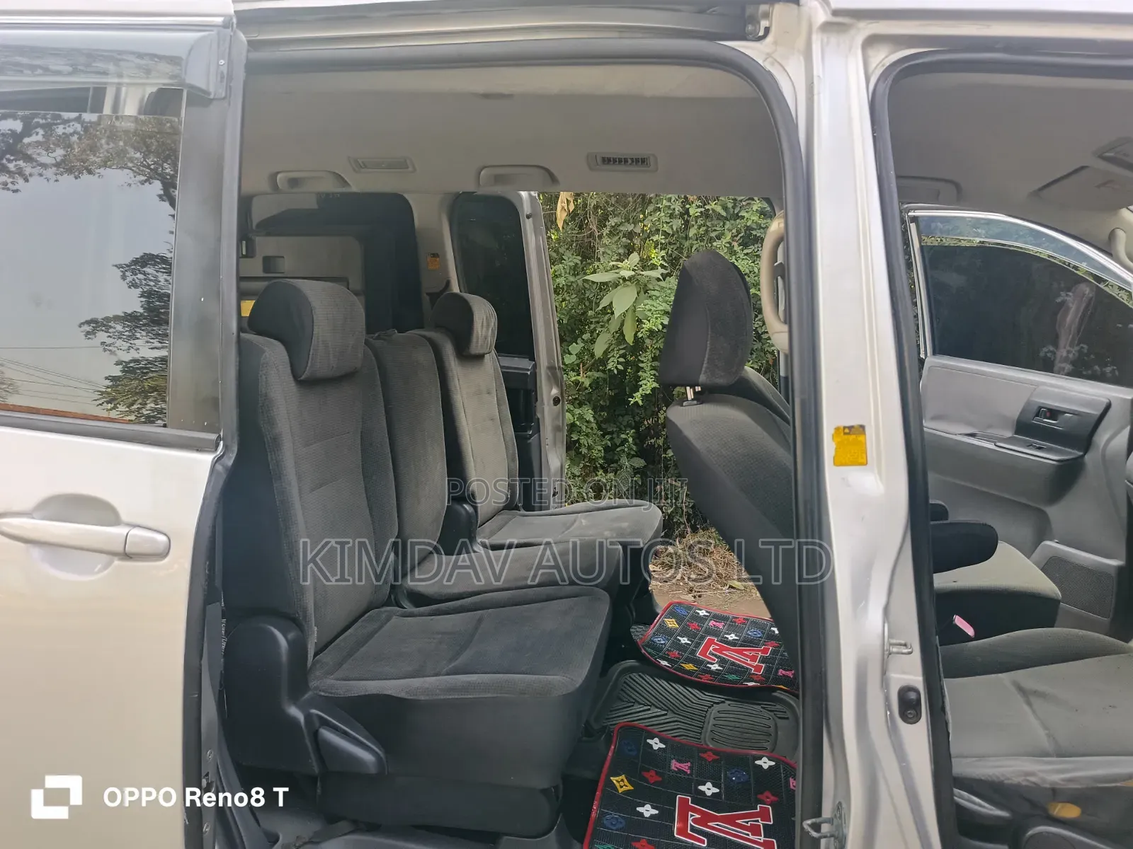 Toyota Noah 2008 Silver
