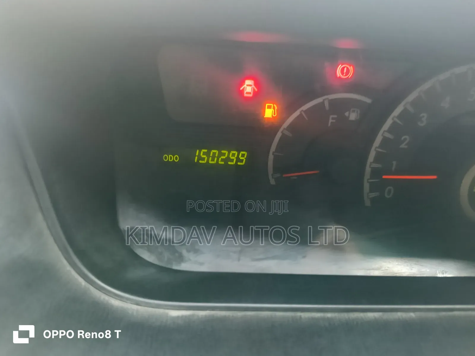 Toyota Voxy 2011 Silver