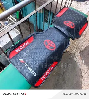 Car Floor Mats With Prominent Toyota& TRD Branding 5pc