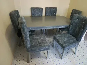 Six Seater Dinning  Set