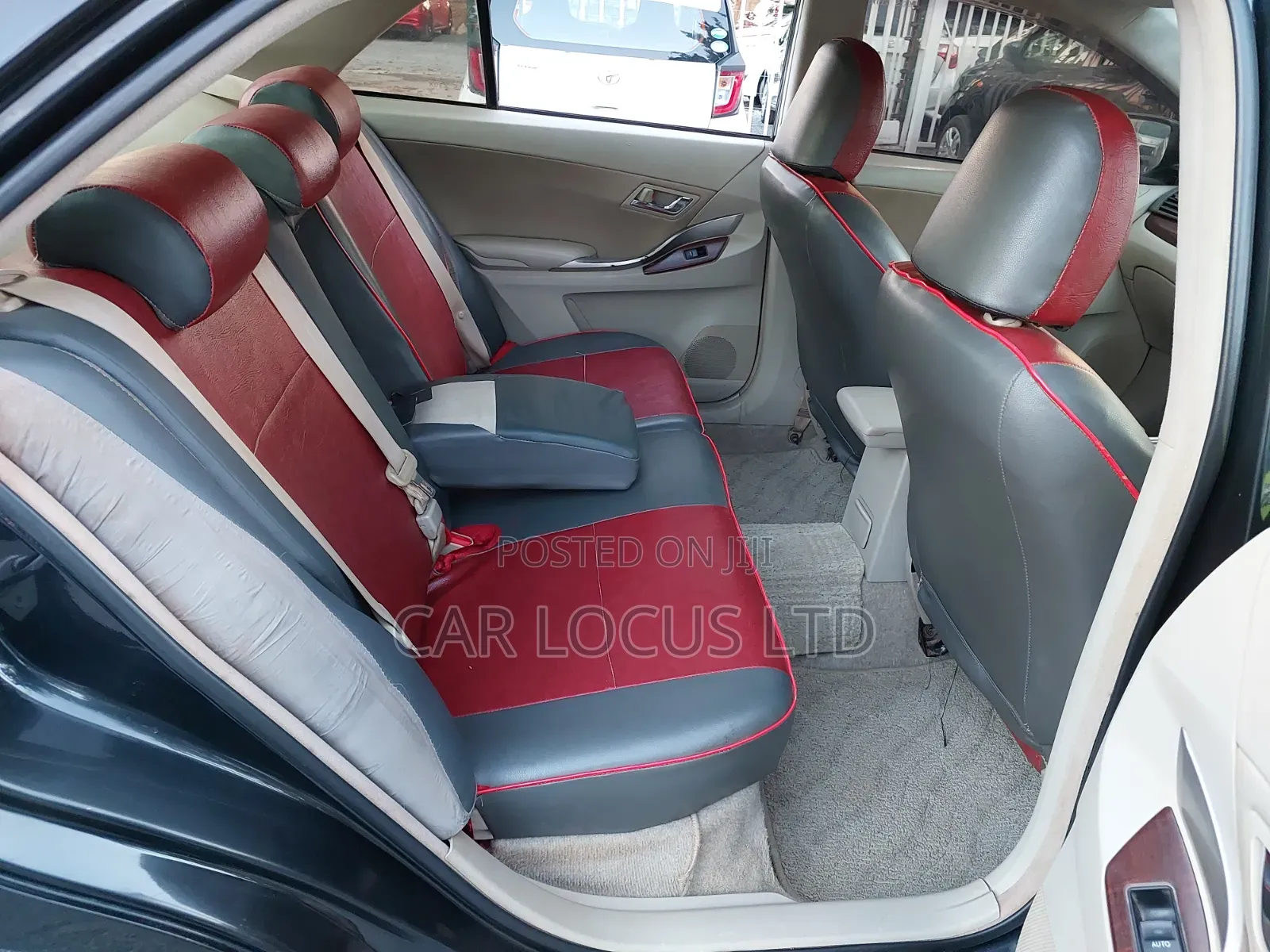 Toyota Premio 2011 Black