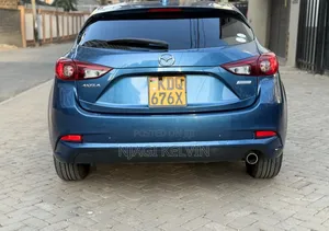 Mazda Axela 2016 Blue