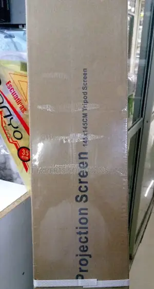 Tripod Projector Screen 145 X 145cm 60 X 60