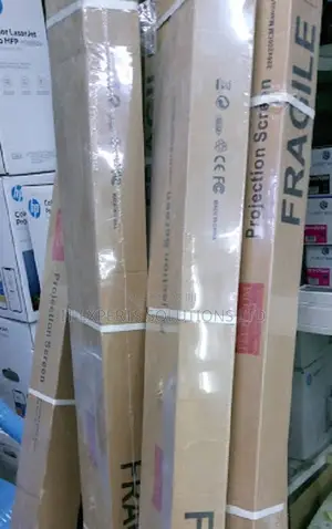 Tripod Projector Screen 145 X 145cm 60 X 60