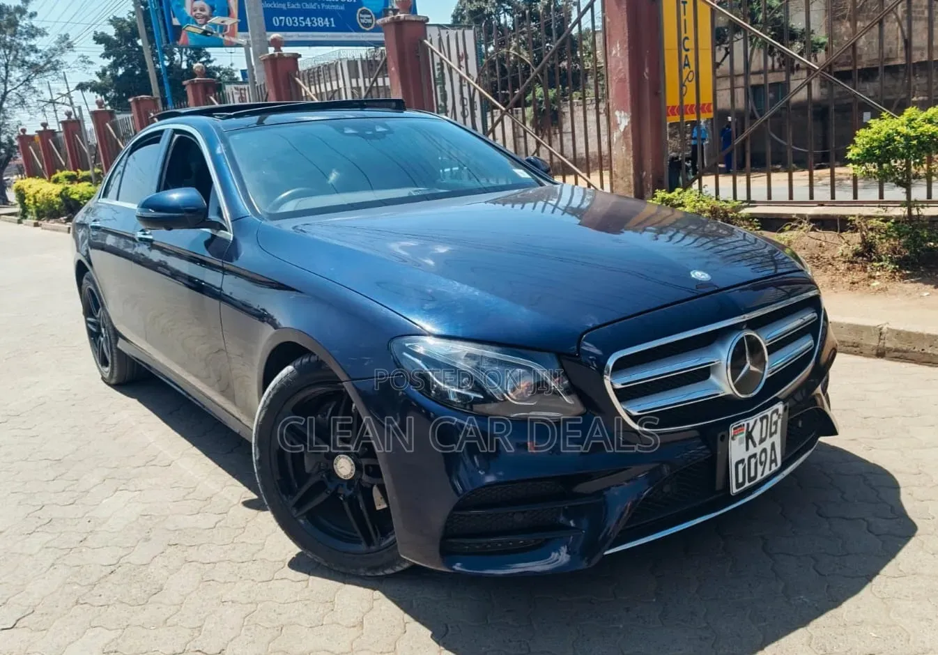 Mercedes-Benz E250 2016 Black