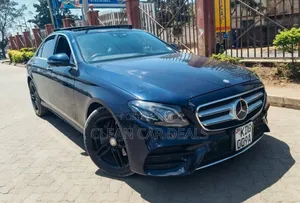 Mercedes-Benz E220 2016 Black