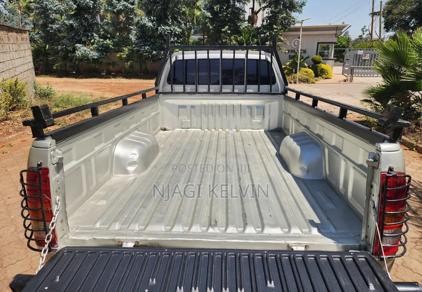 Toyota Hilux 2008 Gray