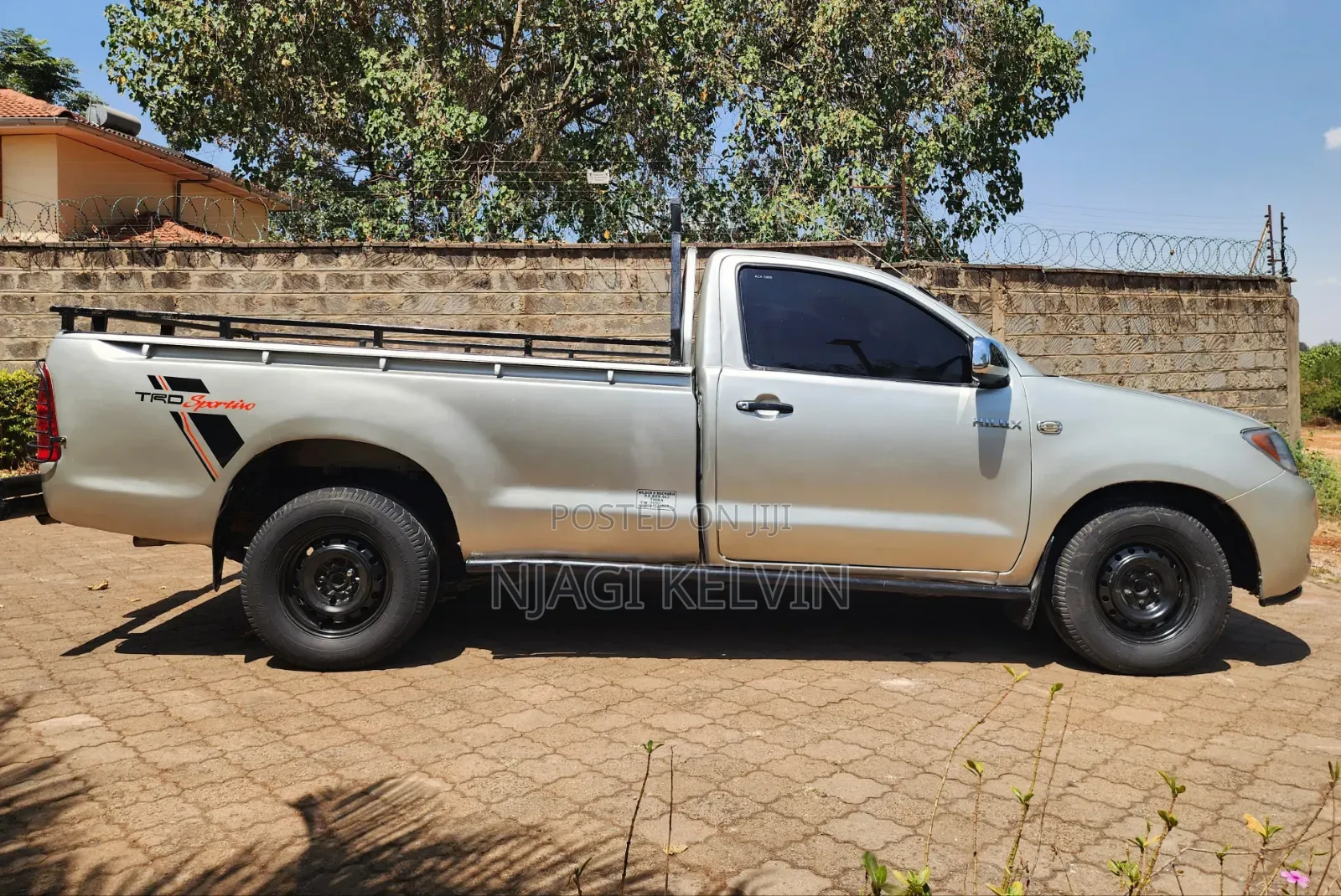 Toyota Hilux 2008 Gray