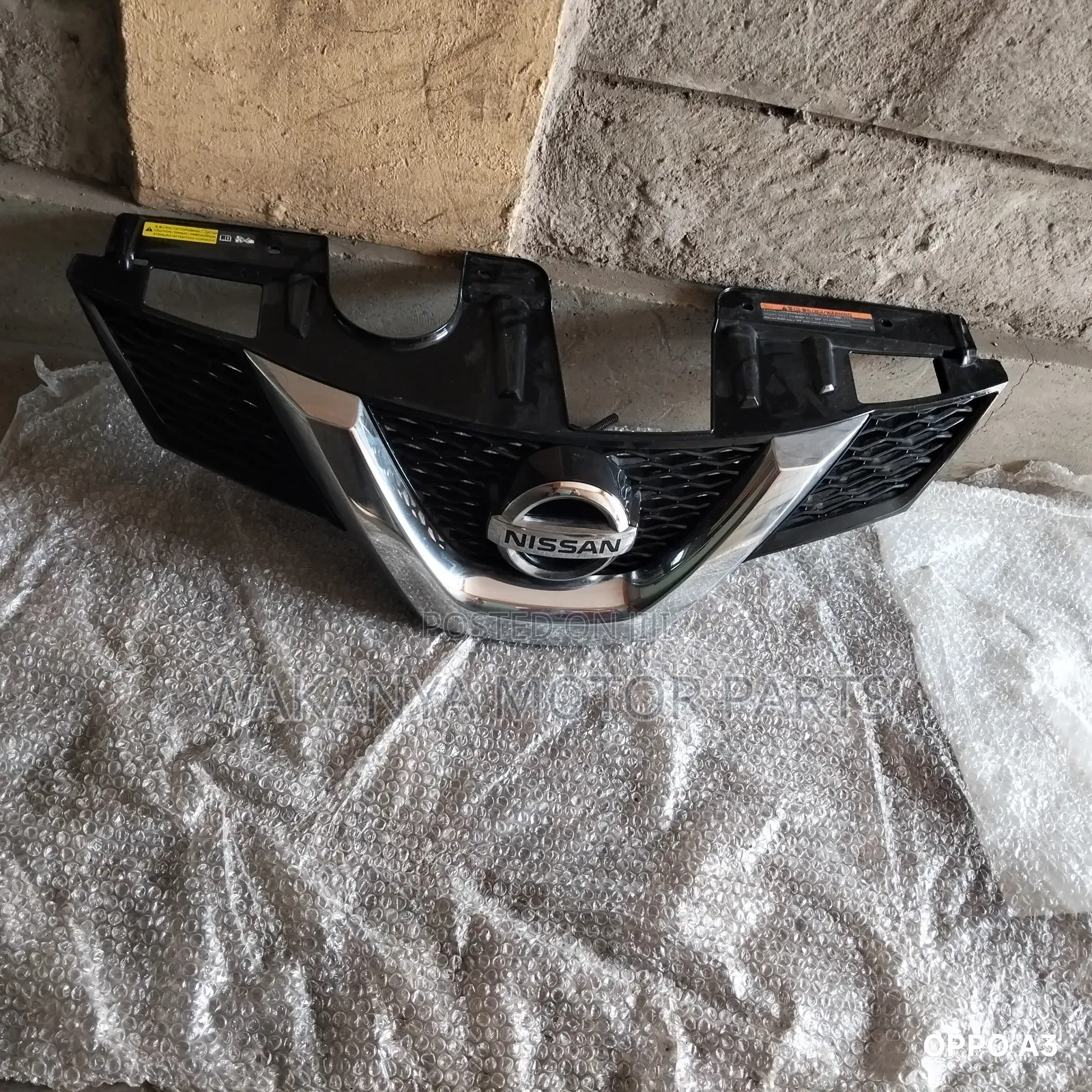 Nissan X-Trail NT32 Grille With Chrome, Ex Japan