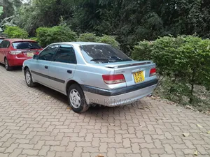 Toyota Carina 1995 Silver