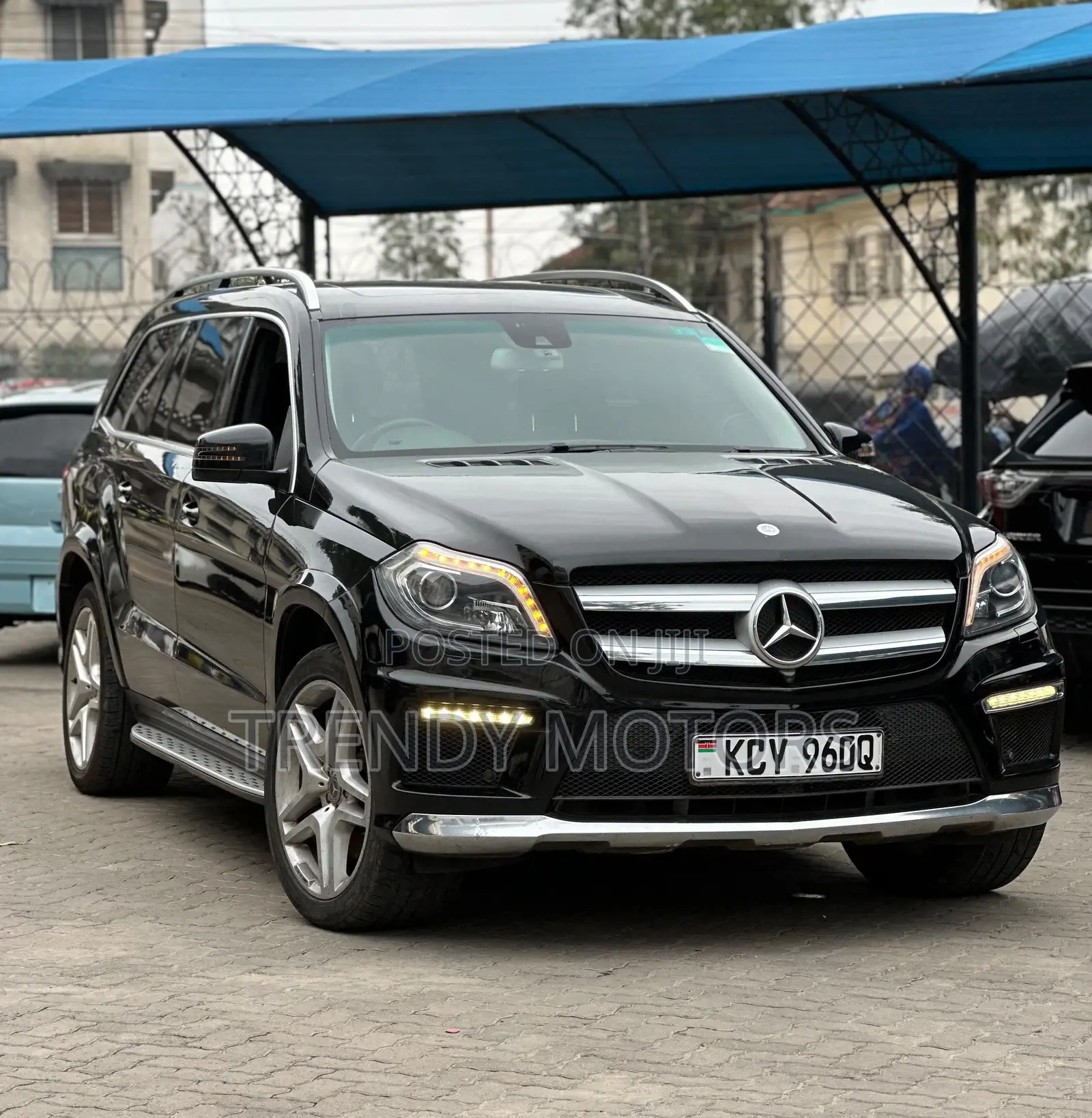 Mercedes-Benz GL-Class 2013 Brown