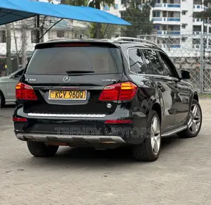 Mercedes-Benz GL-Class 2013 Brown