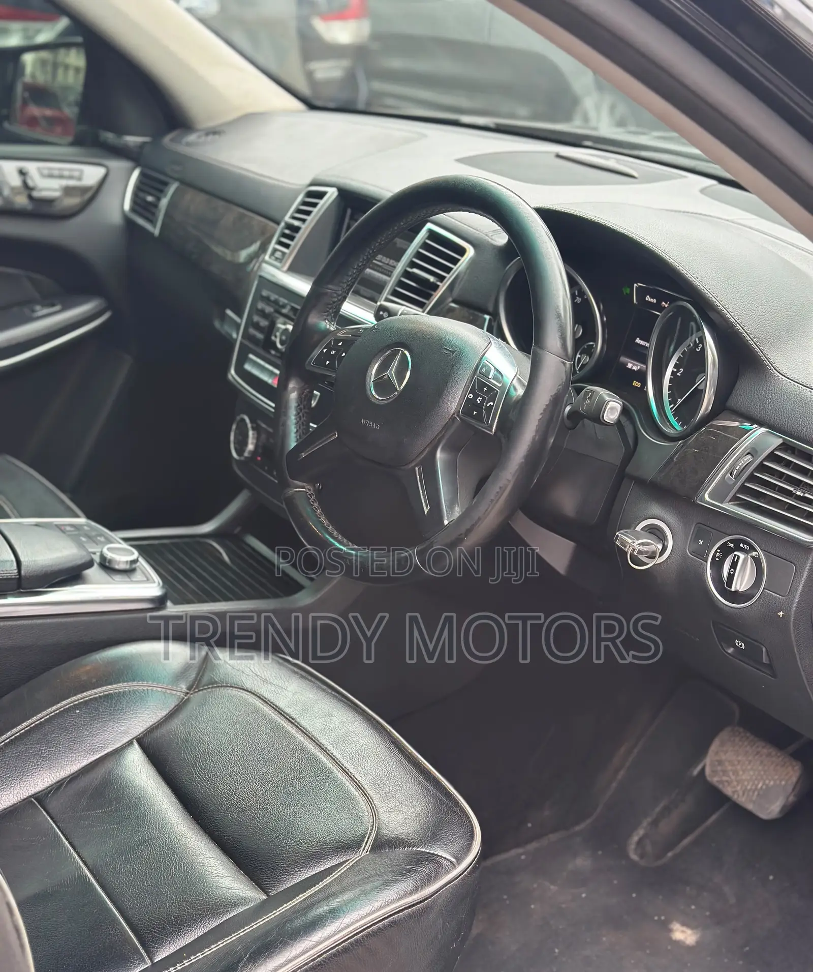 Mercedes-Benz GL-Class 2013 Brown
