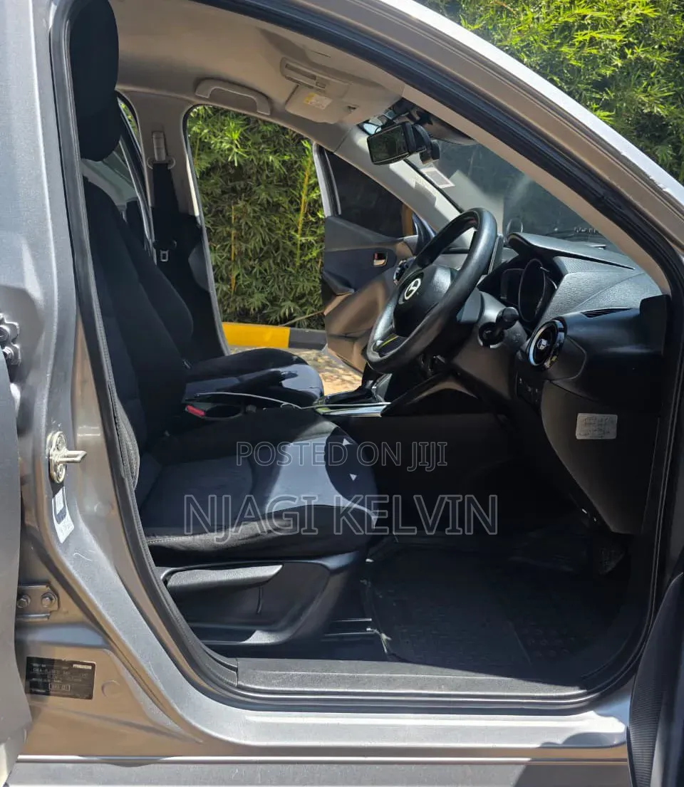 Mazda Demio 2016 Gray