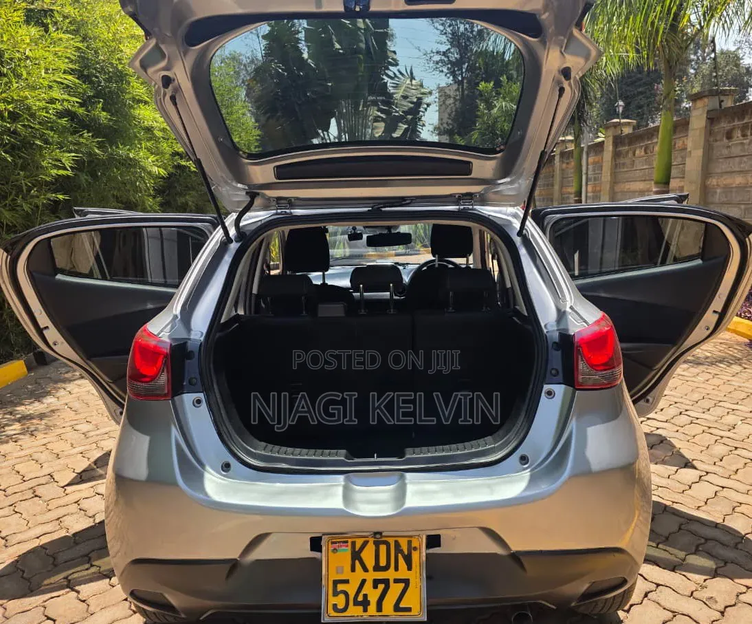 Mazda Demio 2016 Gray
