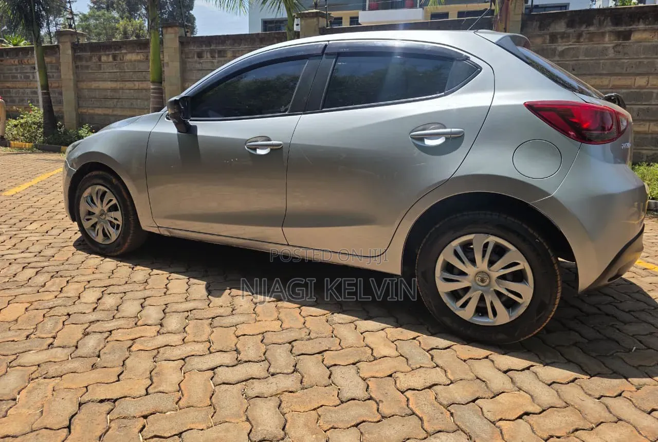 Mazda Demio 2016 Gray