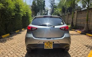 Mazda Demio 2016 Silver