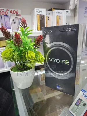 New Vivo V70 256 GB Blue