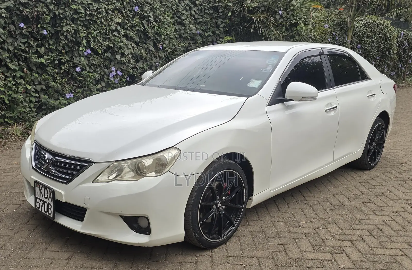 Toyota Mark X 2013 White