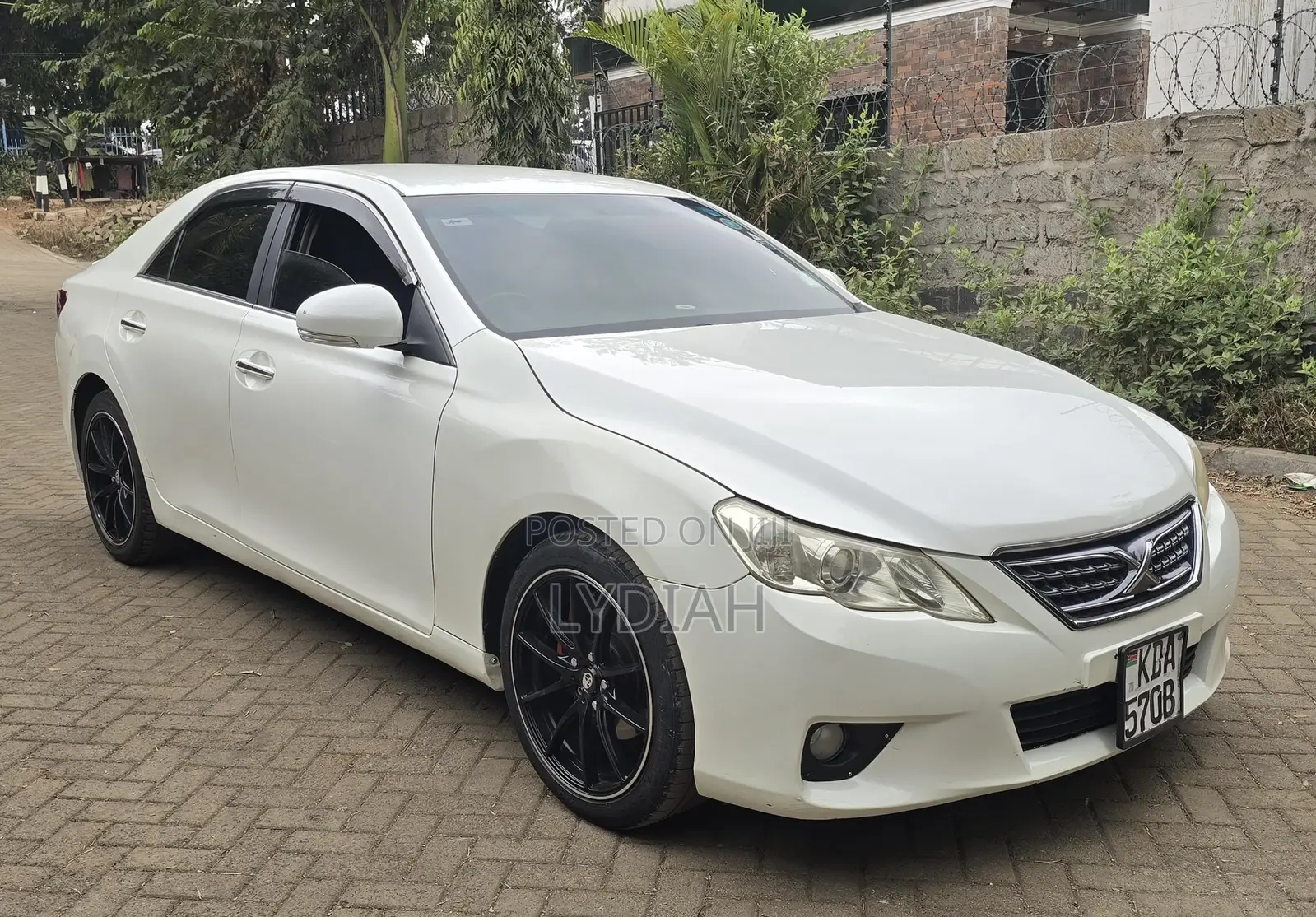 Toyota Mark X 2013 White