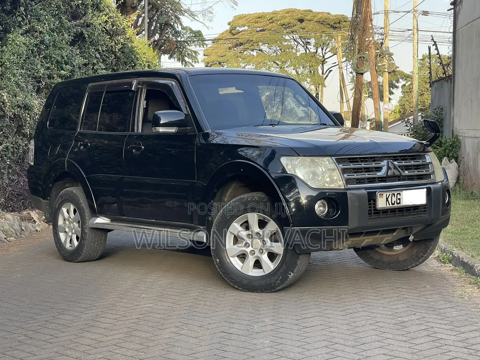 Mitsubishi Pajero 2010 Black