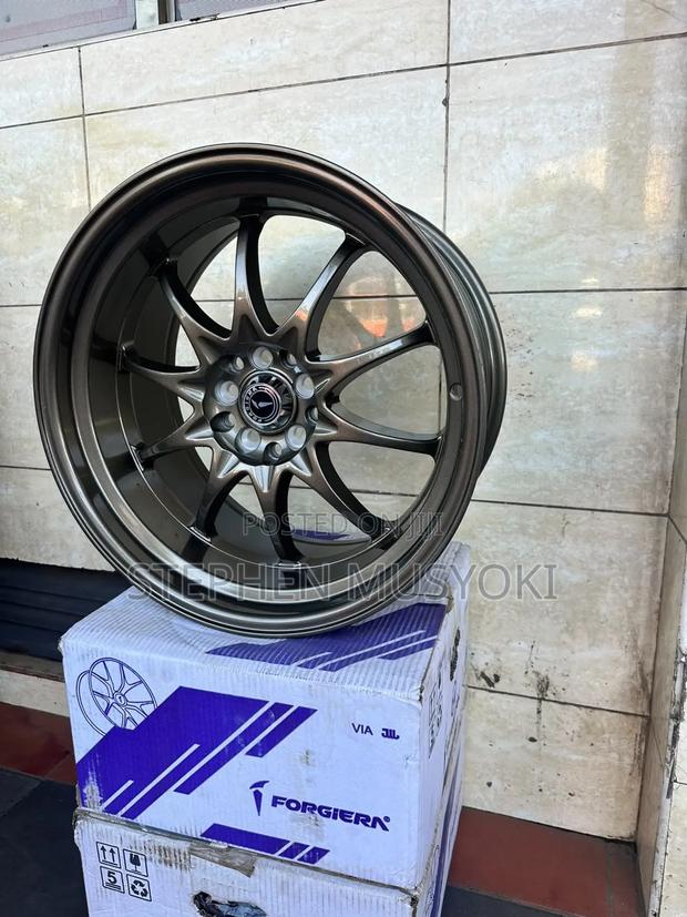 Offset Harrier,velfire, Markx, Crown, Extrail, 18inch Rims - main view