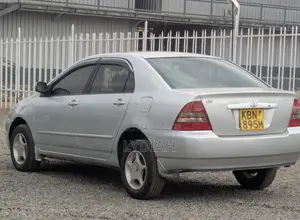 Toyota Corolla 2004 Silver