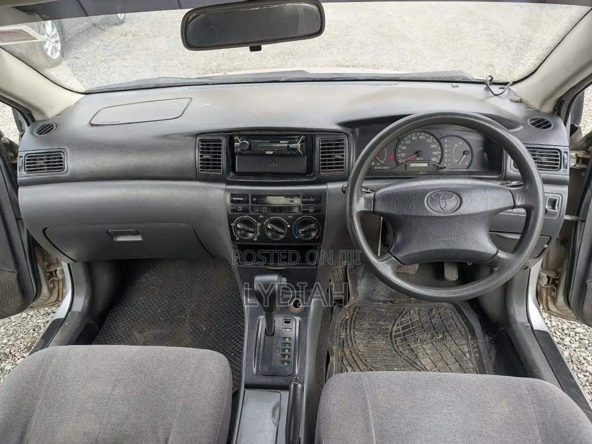 Toyota Corolla 2004 Silver
