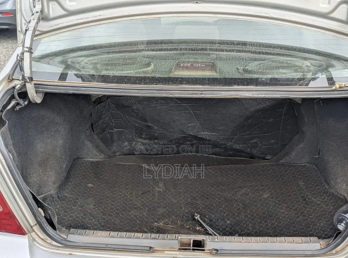 Toyota Corolla 2004 Silver