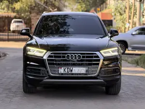 Audi Q5 2.0T Premium AWD quattro 2018 Black