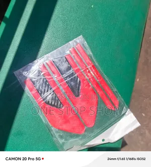 Universal 3D Car Red Reflective Safety Warning Anyi_collision Stickers