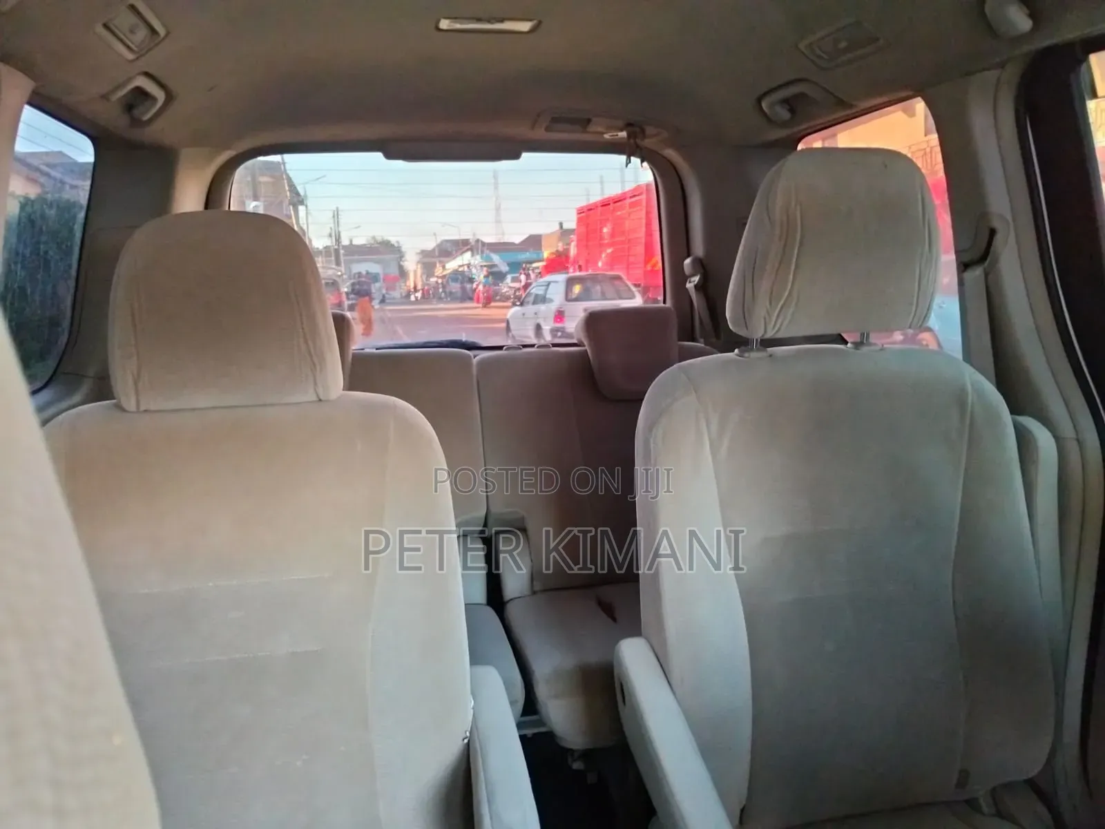 Toyota Noah 2012 White