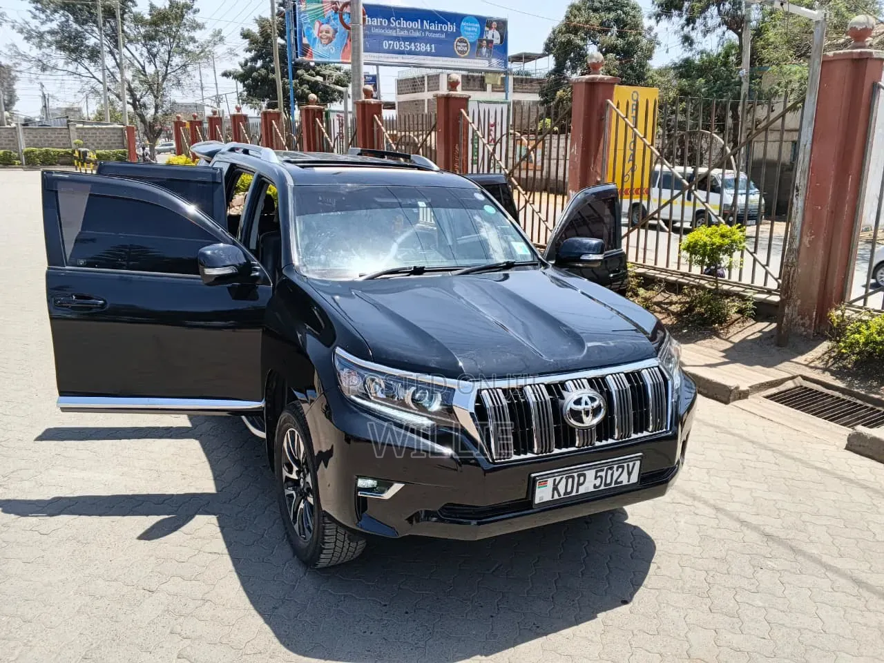 Toyota Land Cruiser Prado 2017 Black