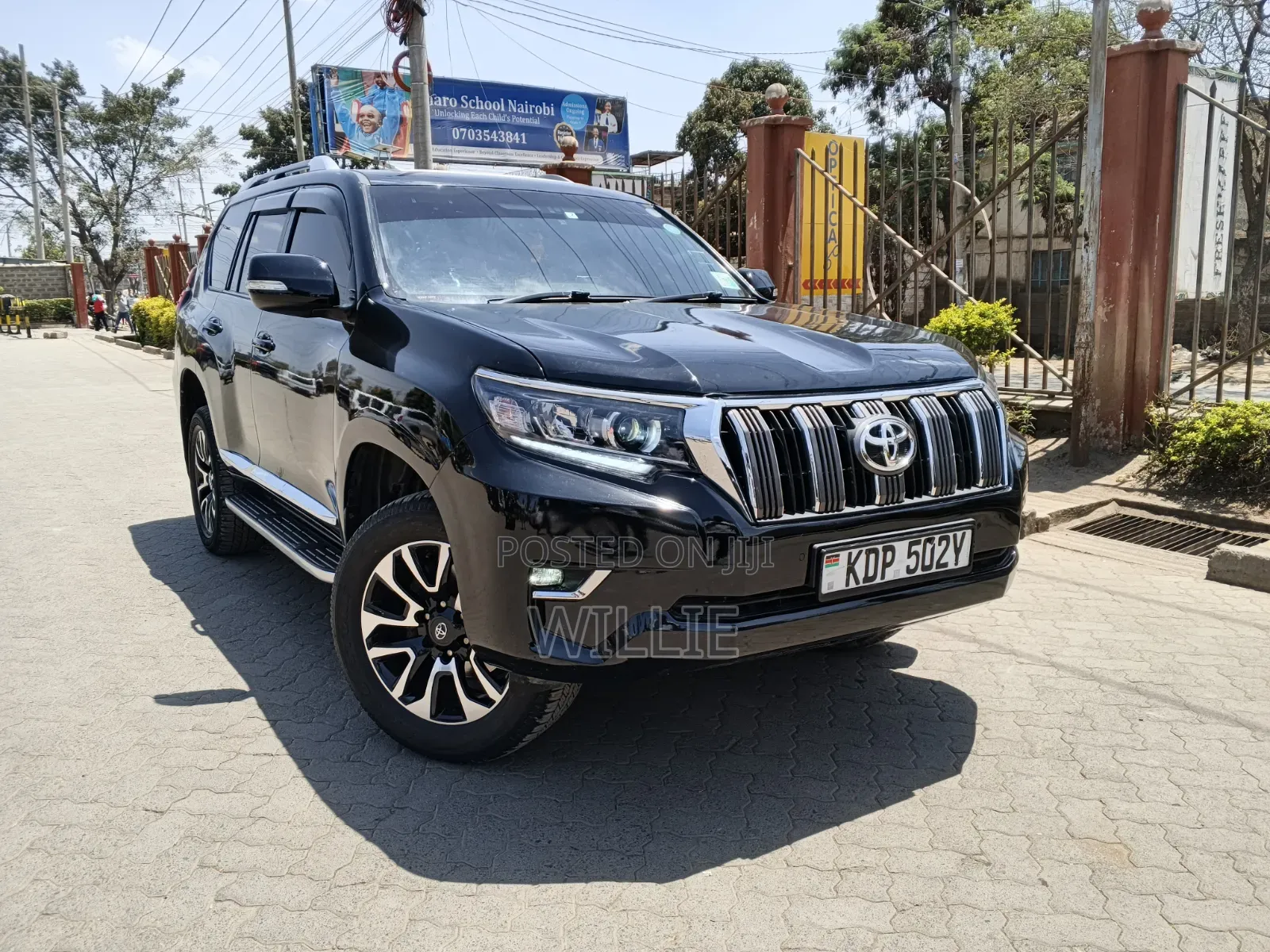 Toyota Land Cruiser Prado 2017 Black