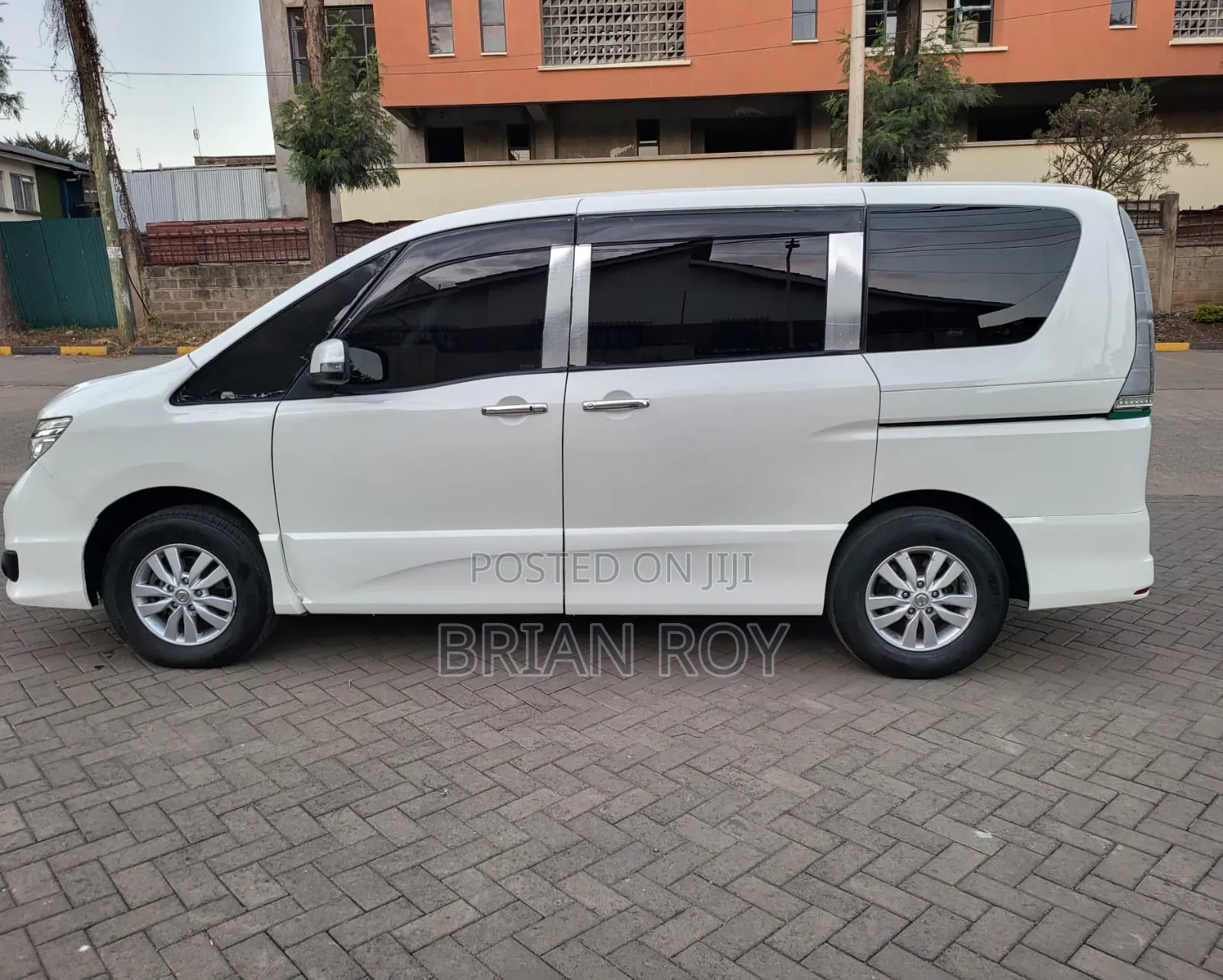 Nissan Serena 2016 White