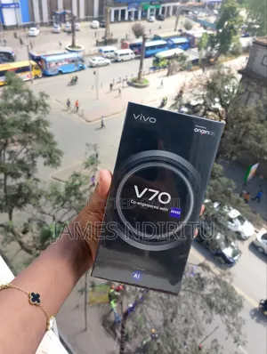New Vivo V70 256 GB Black