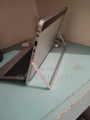 Laptop HP Elite X2 1012 G2 8GB Intel Core i5 SSD 256GB