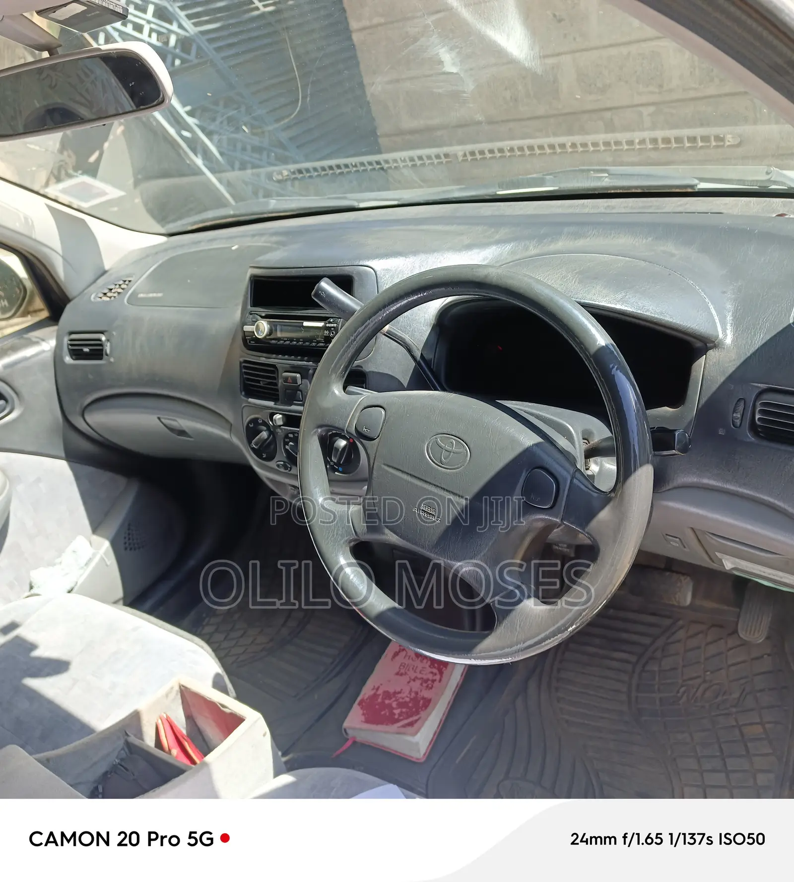 Toyota Raum 1.5 AWD 1998 Gold