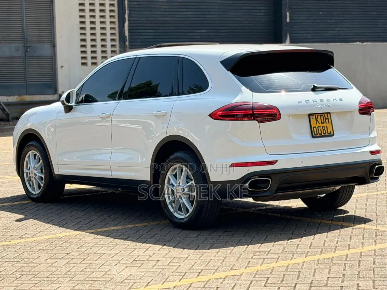 Porsche Cayenne 2015 White